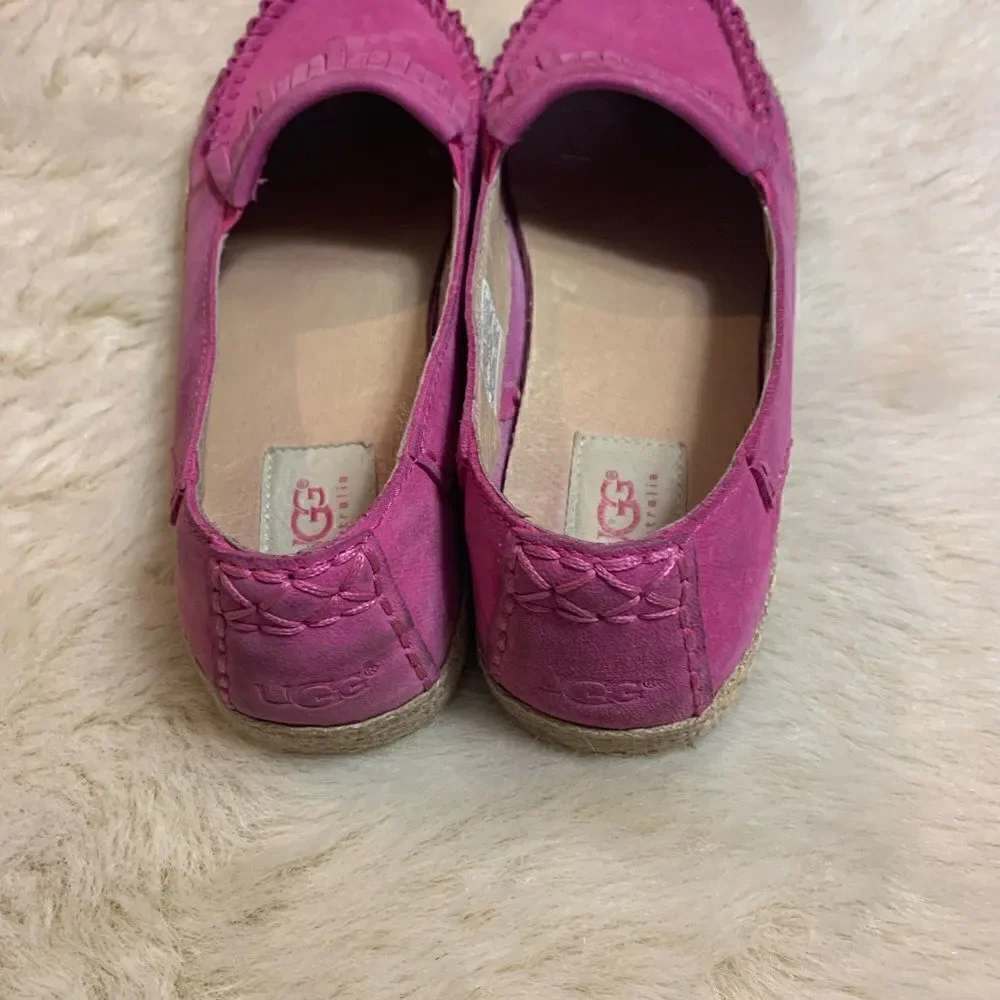 UGG Marah Moccasin in Fuschia size 6.5 - Picture 7 of 8